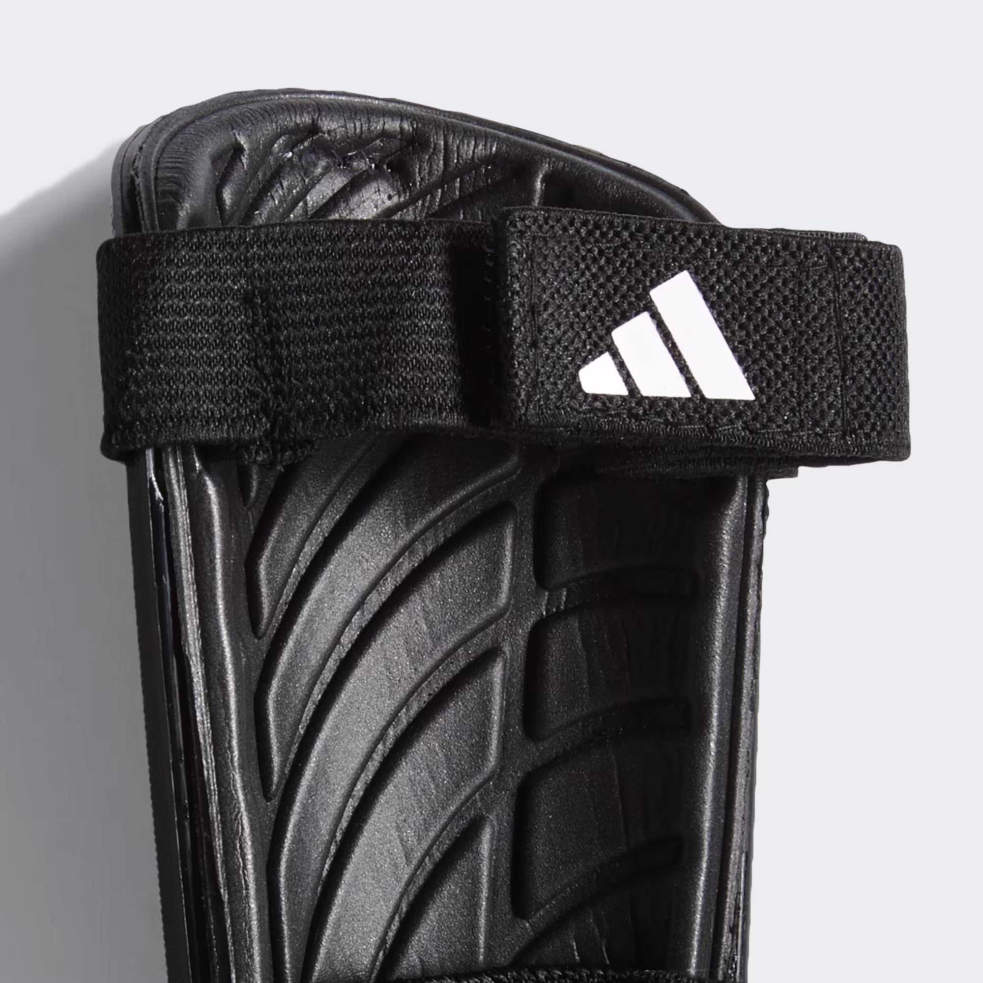 ADIDAS Kostobrani TIRO SG MTC - Image 2