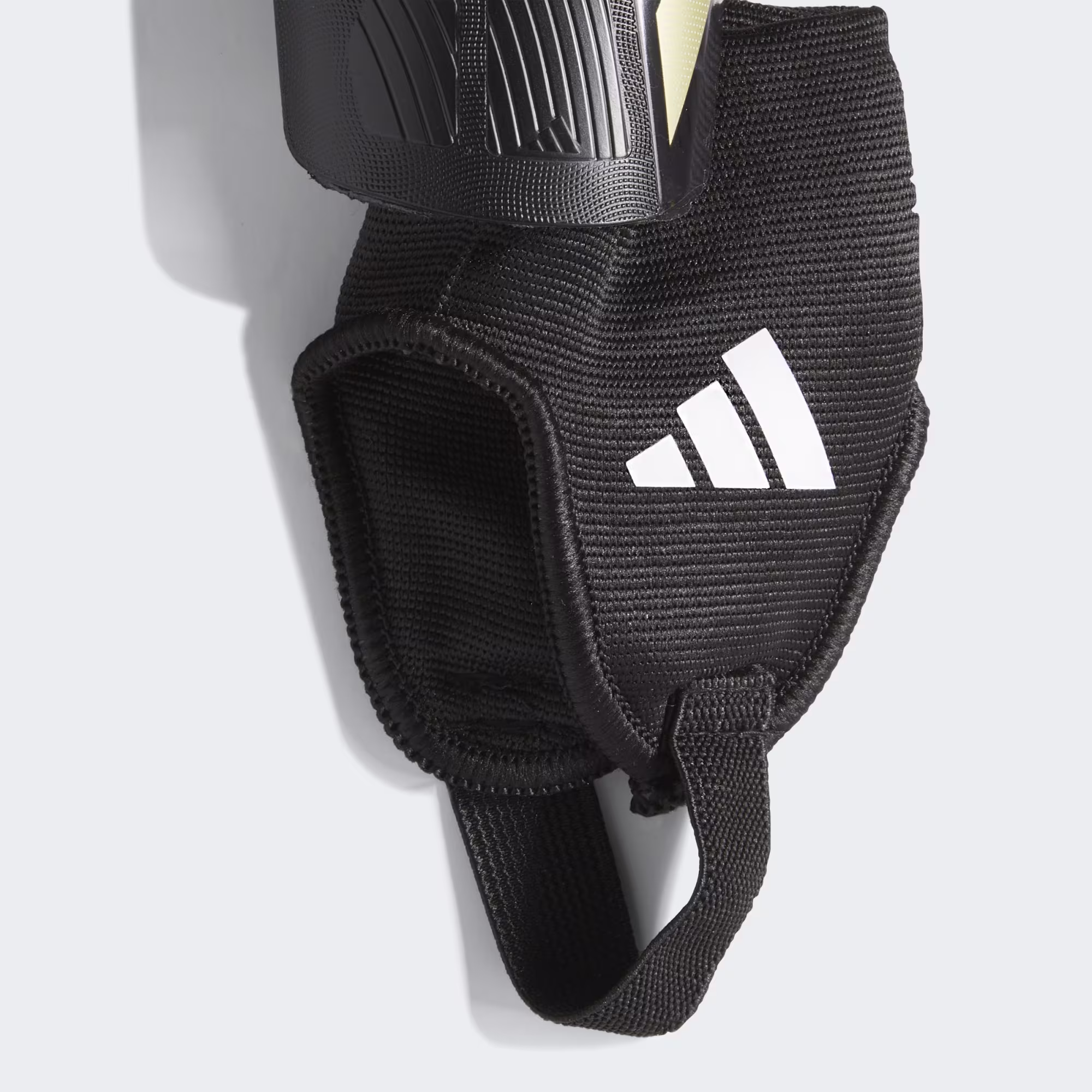 ADIDAS Kostobrani TIRO SG MTC - Image 3